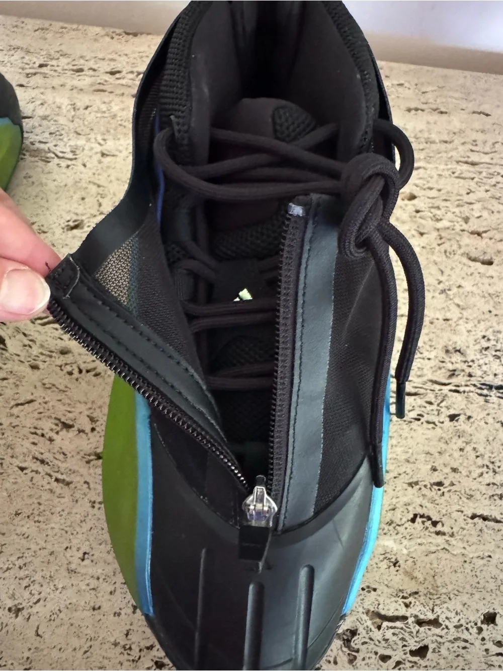 adidas Crazy liinfinity sneakers.  Unisex M6/W7. MSRP $173